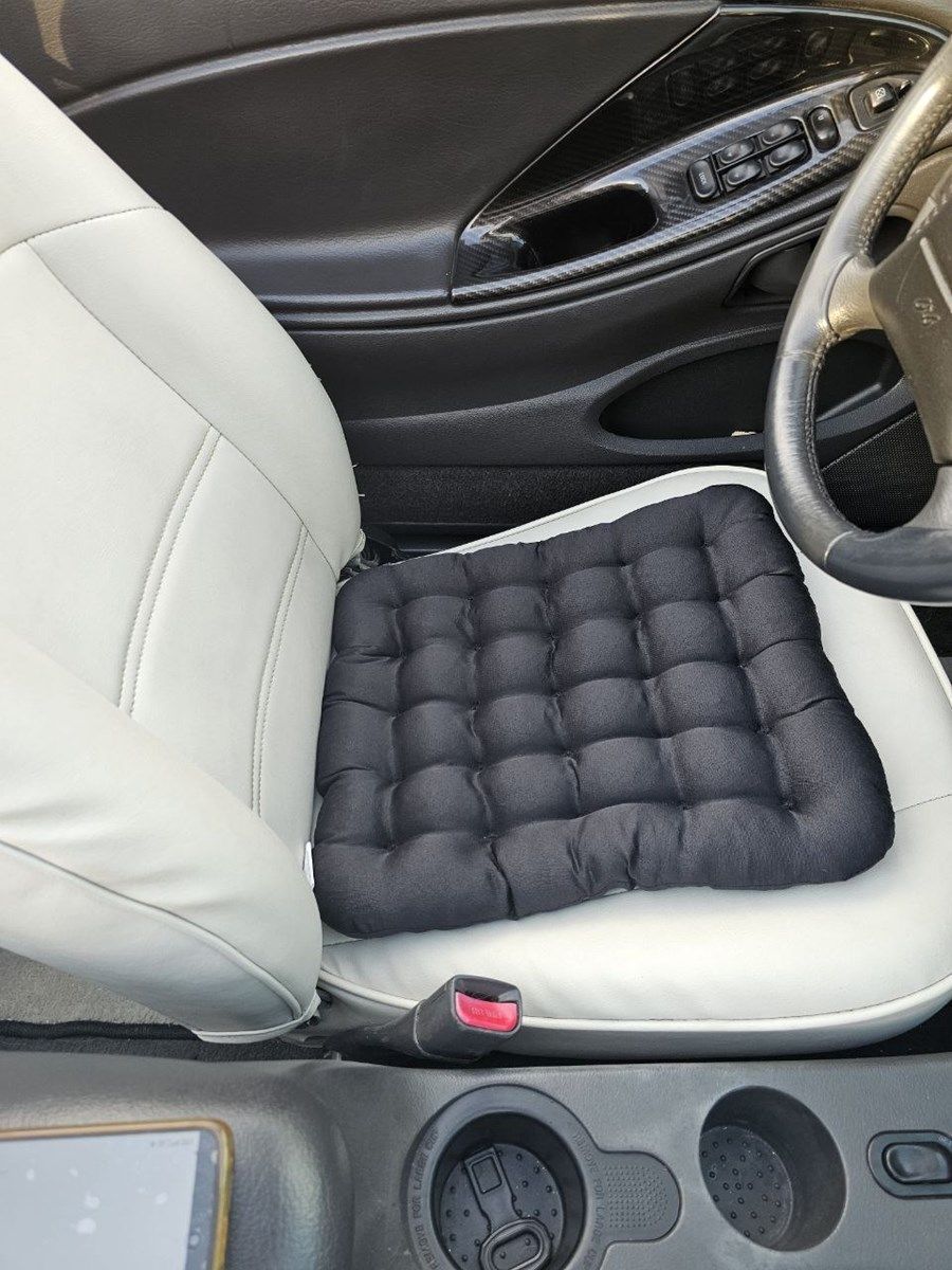 снимок Подушка автомобильная на сиденье "АВТО-БИО" черная 40*40 от магазина BIO-TEXTILES ОПТ