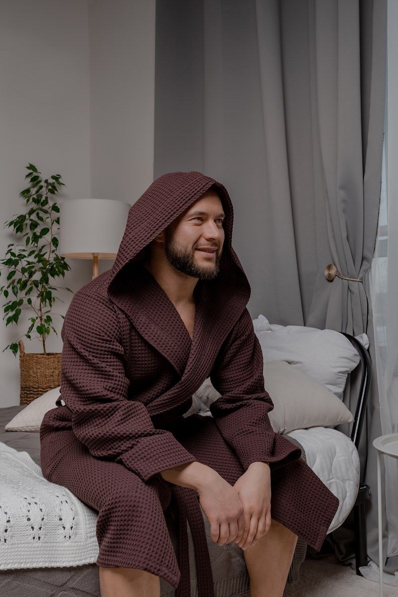снимок Халат вафельный PandaHug Оrlando шоколадный с капюшоном от магазина BIO-TEXTILES ОПТ